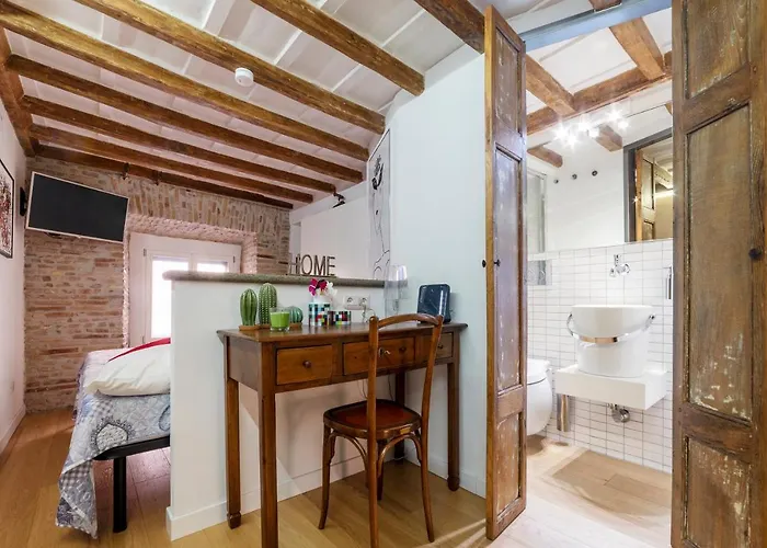 Guesthost - Largo Di Torre Argentina Cozy Рим