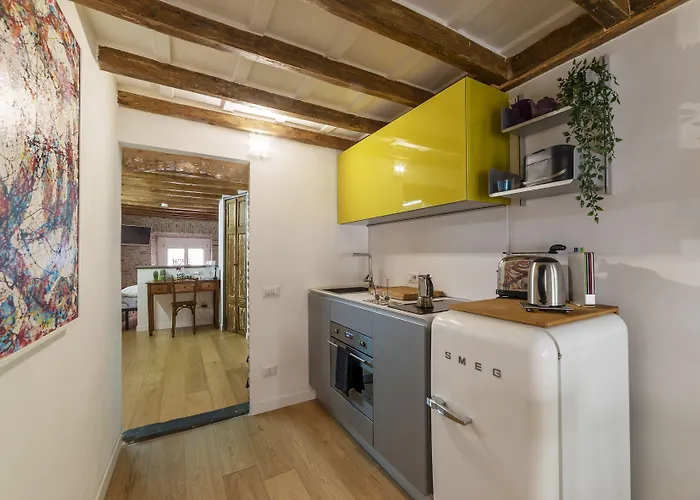 Guesthost - Largo Di Torre Argentina Cozy *