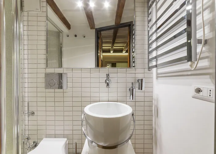 Guesthost - Largo Di Torre Argentina Cozy Апартаменты Рим